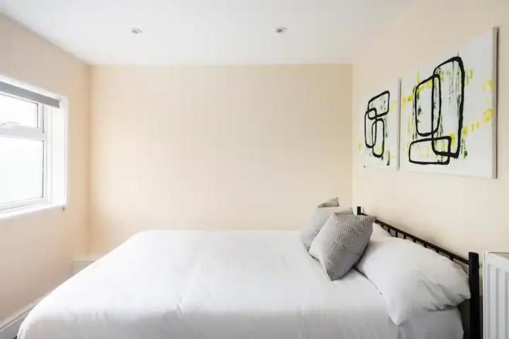 Nice 2 Bedroom House In Stowmarket Esterno foto