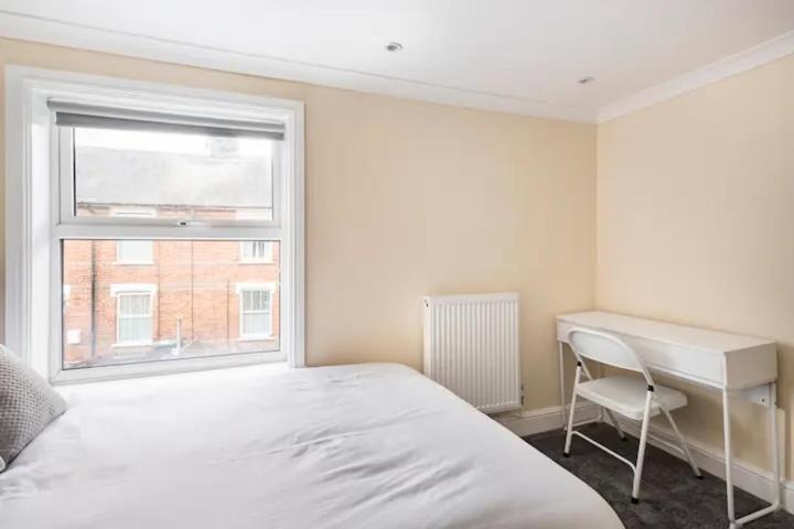 Nice 2 Bedroom House In Stowmarket Esterno foto